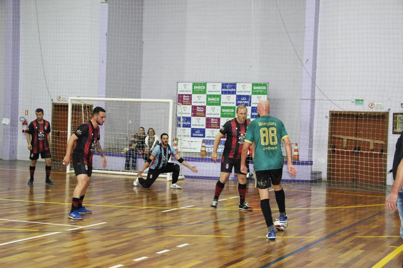 Jogos aconteceram no Ginásio Municipal