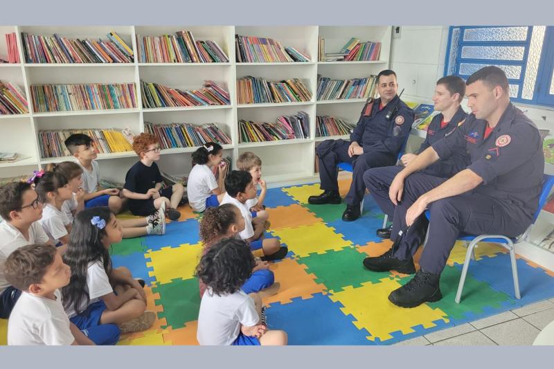 (Fotos: Corpo de Bombeiros / Divulgação)