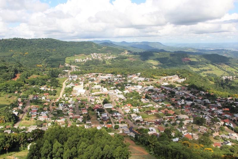 Câmara de Morro Reuter aprova liberação de recursos para cemitério municipal