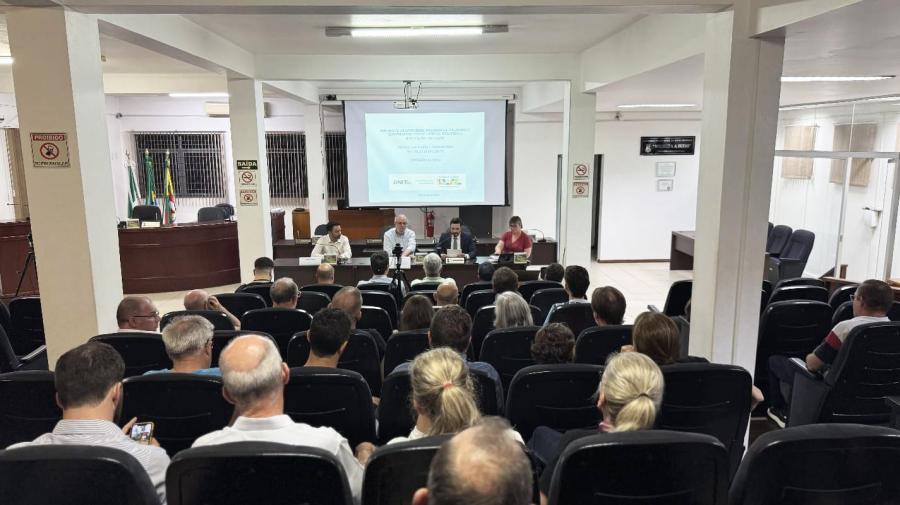 Câmara recebeu audiência sobre a duplicação da BR-116 (Foto: Divulgação)