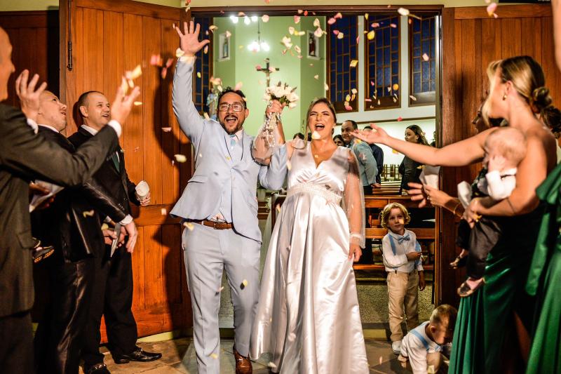 Caroline Rübenich e Gilson Charão da Silva casaram dia 27 em abril na Capela São José, no Vale Verde (Foto: Vanessa Fanfa Fotografia)