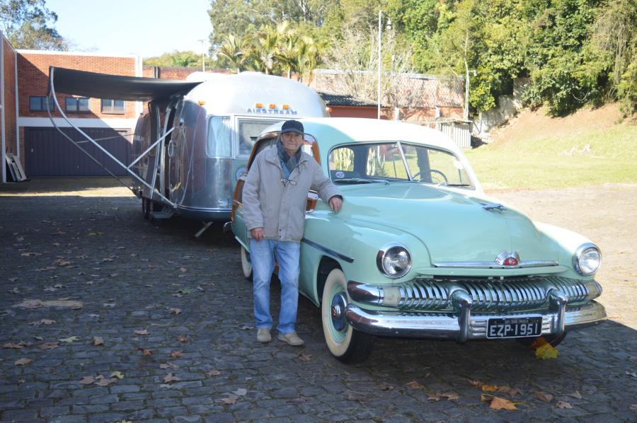 Carro e trailer pertencem ao associado do Veteran Car Club Novo Hamburgo Paulo Roberto Coutinho
