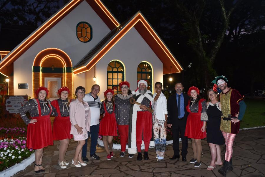 Casa do Papai Noel também foi aberta na sexta-feira