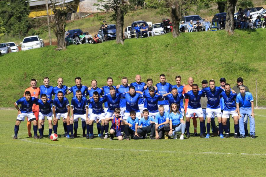 CF 69 está com a mão na taça