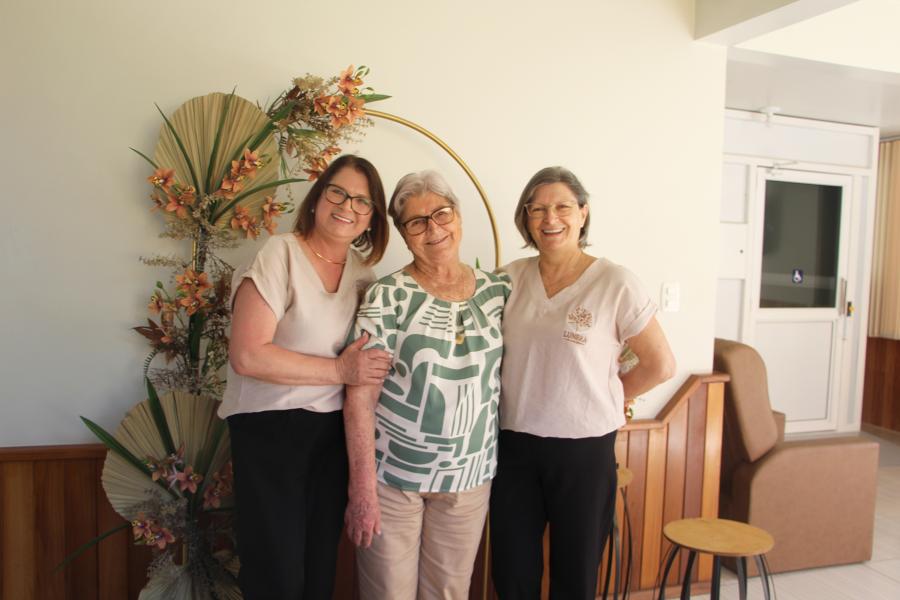 Claudete e Ivete com a mãe, Hilária Schuh