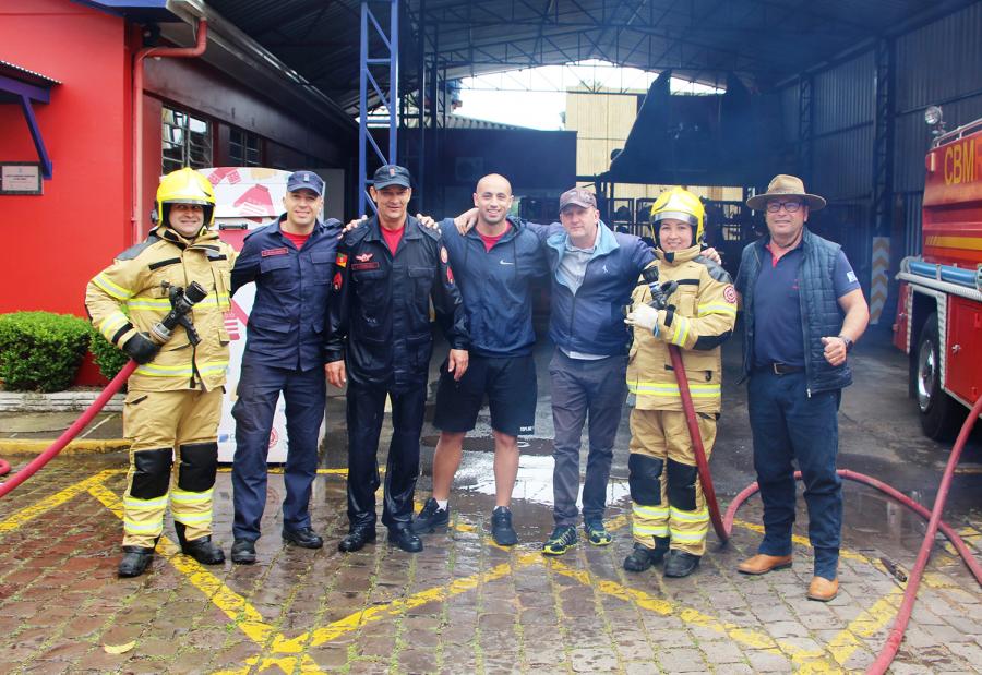 Colegas realizaram homenagens ao tenente