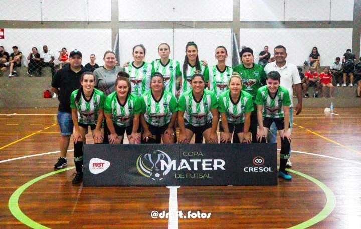 As Mesmas, de Dois Irmãos, briga por vaga na semifinal (Foto: Ygor Tondin/ Draft Fotos)