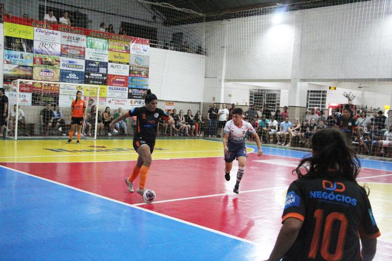 Foram dois jogos do feminino e dois do masculino