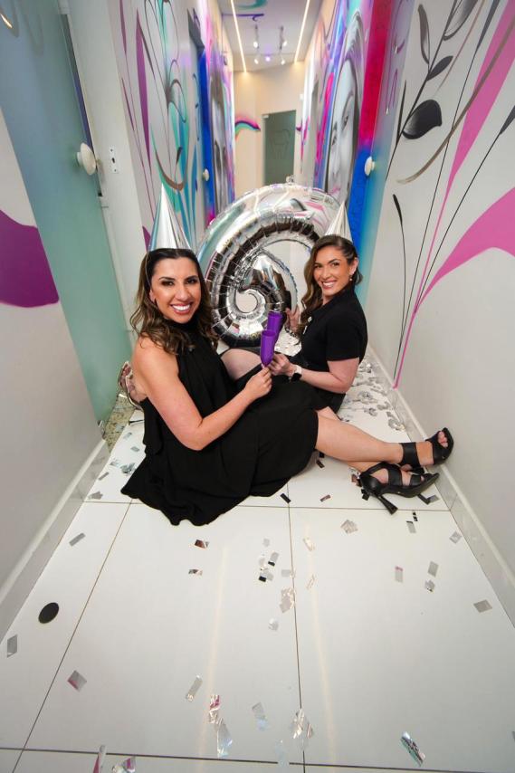 Daniela Mendieta e Janaína Lot celebram os 6 anos da SorriUnic em Dois Irmãos