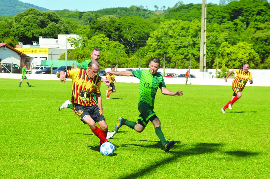 Darci, do 7, foi um dos artilheiros da competição, com 9 gols