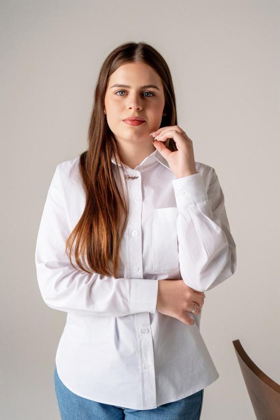 Djenifer Maidana Fritzen completou 18 anos no dia 24 de agosto. Parabéns!