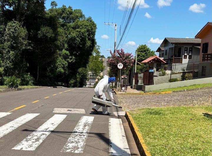 Dois Irmãos inicia terceira etapa de desinsetização e desratização