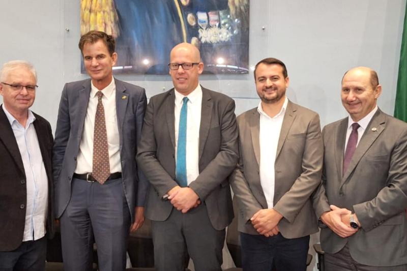 João Luiz, Marc Bogdahn, Joel, Jerri e Elton (Foto: Divulgação / PMDI)