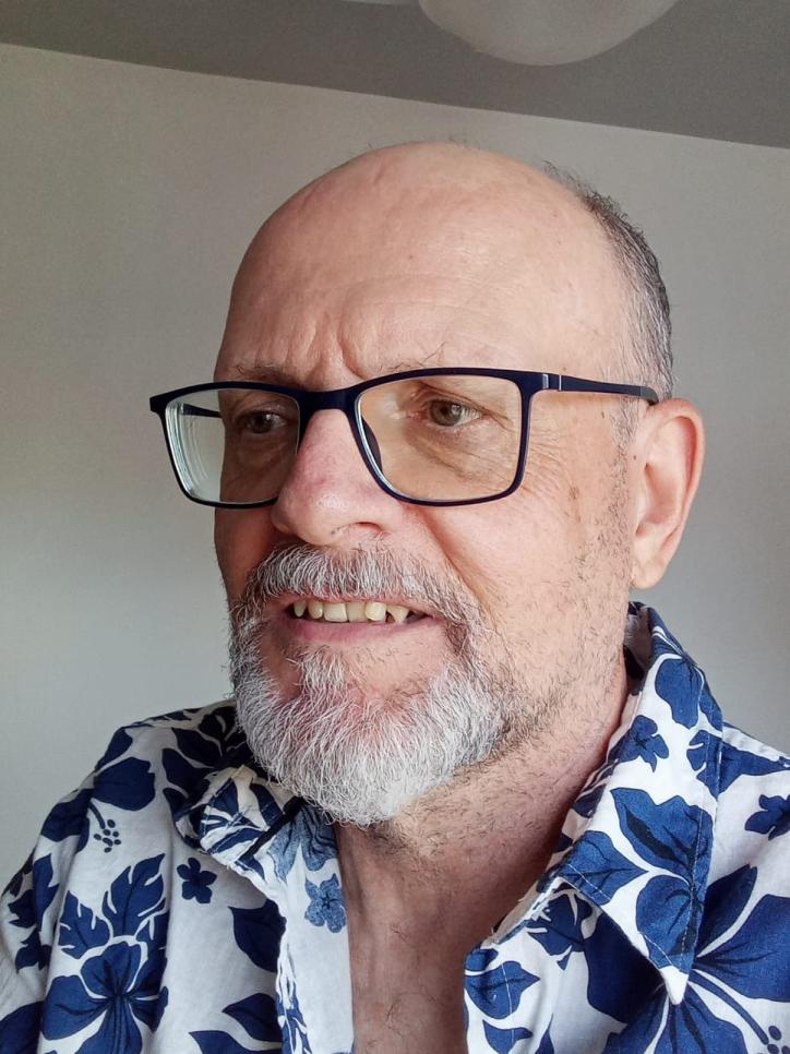 Doutor Ricardo Gonzales Moraes, apresentador do programa Espaço Rock & Blues, na Rádio Web Dois Irmãos