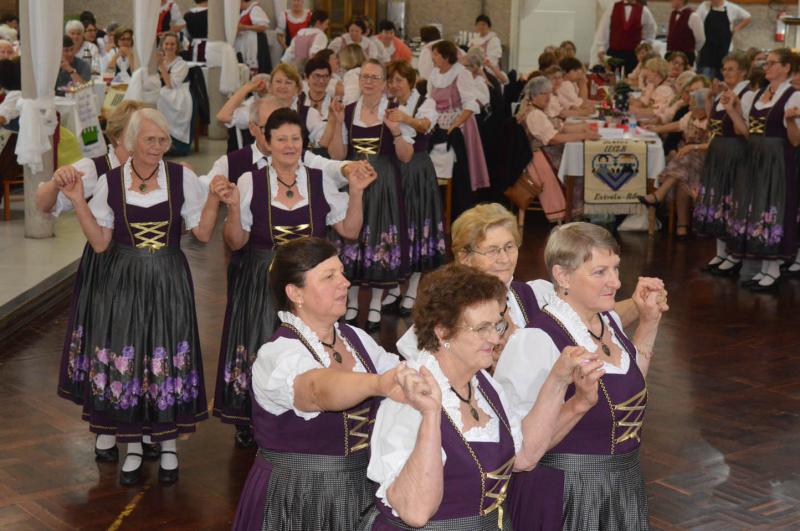 Blumenkranz, de Estrela, foi o maior grupo a se apresentar