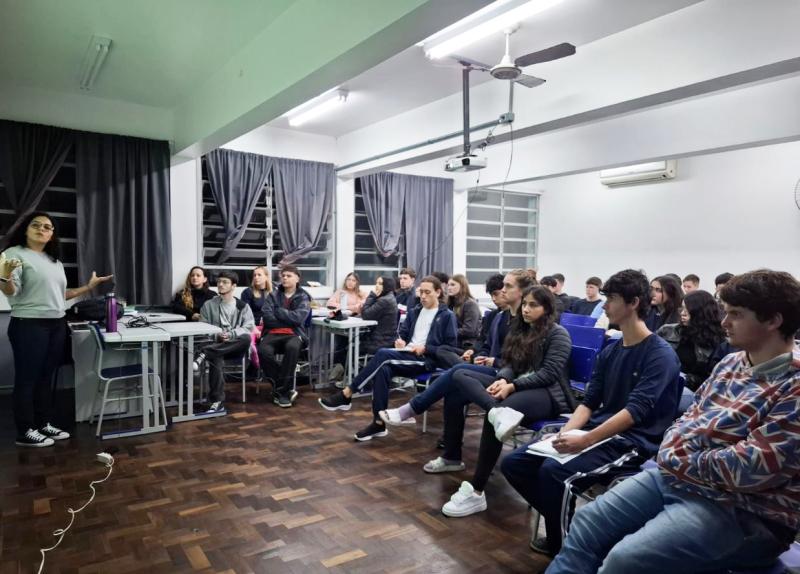 Encontro ocorreu para alunos do noturno