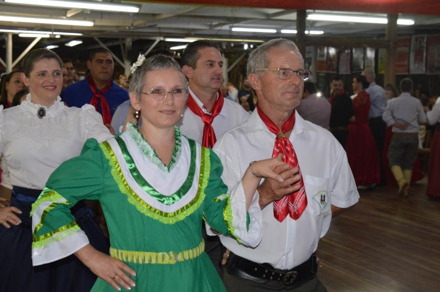Evento contou com a formatura do curso de fandango