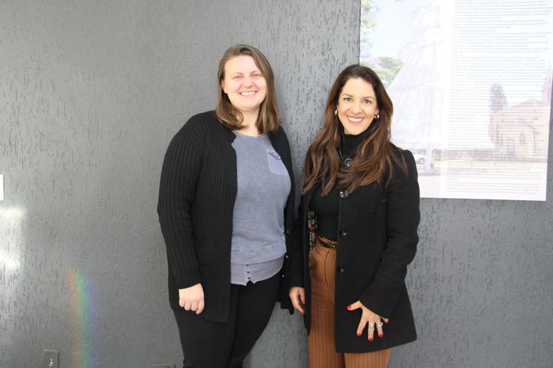 Cristiane e Elisandra estiveram no JDI