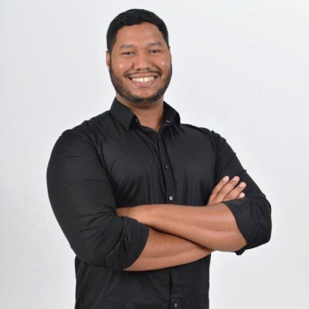 Gerente Caio Henrique Souza