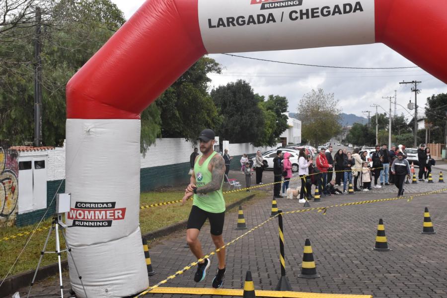 Guilherme de Lima Moser (Bodys) venceu a prova masculina