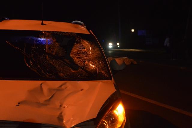 Atropelamento ocorreu por volta das 19h45. Vítima morreu no local