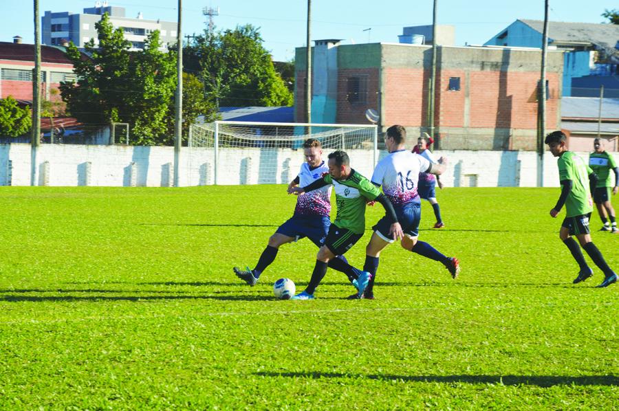 Hooligans venceu o Los Guapos por 1 a 0