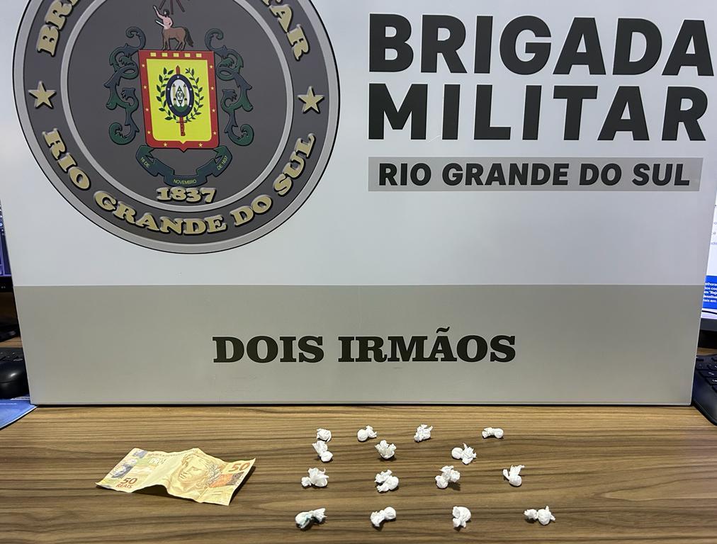 Houve apreensão de droga (Foto: Brigada Militar)