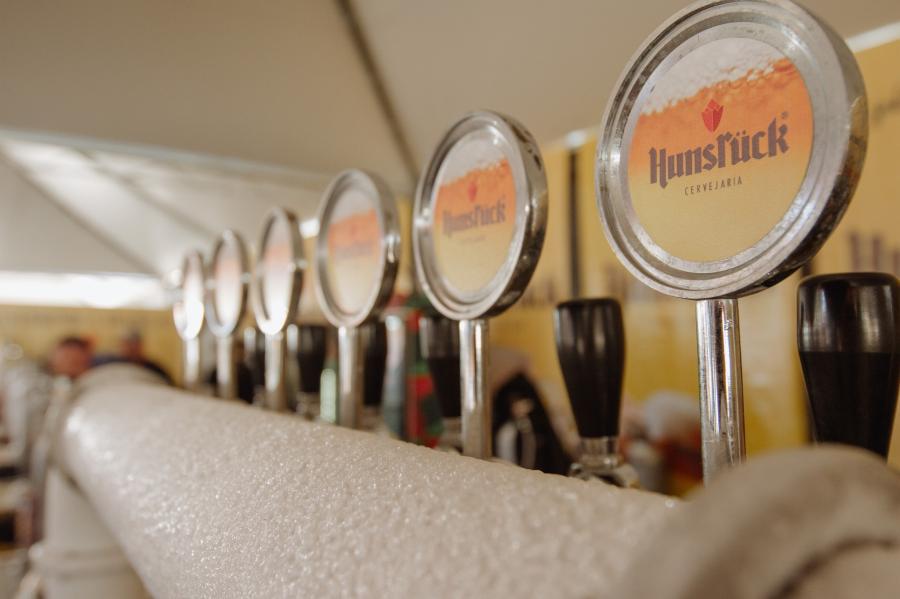 Hunsrück é o chope oficial da festa (Foto: Divulgação / Kerb)
