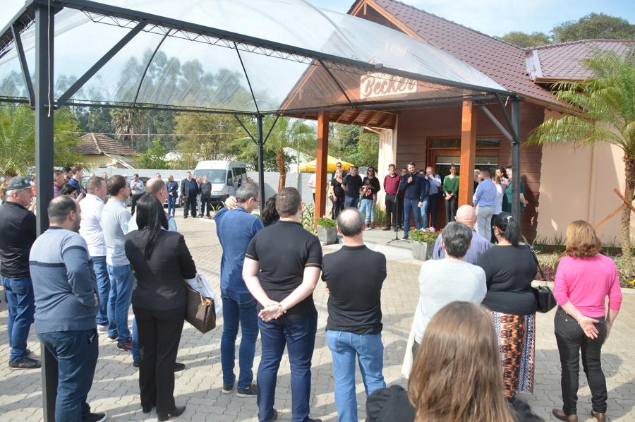 Inauguração foi prestigiada por autoridades e comunidade em geral