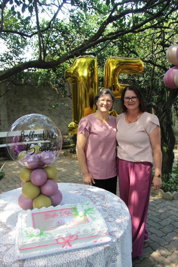 Irmãs e sócias, Claudete dos Reis e Ivete Kunrath comemoram os 15 anos do Bella Vida