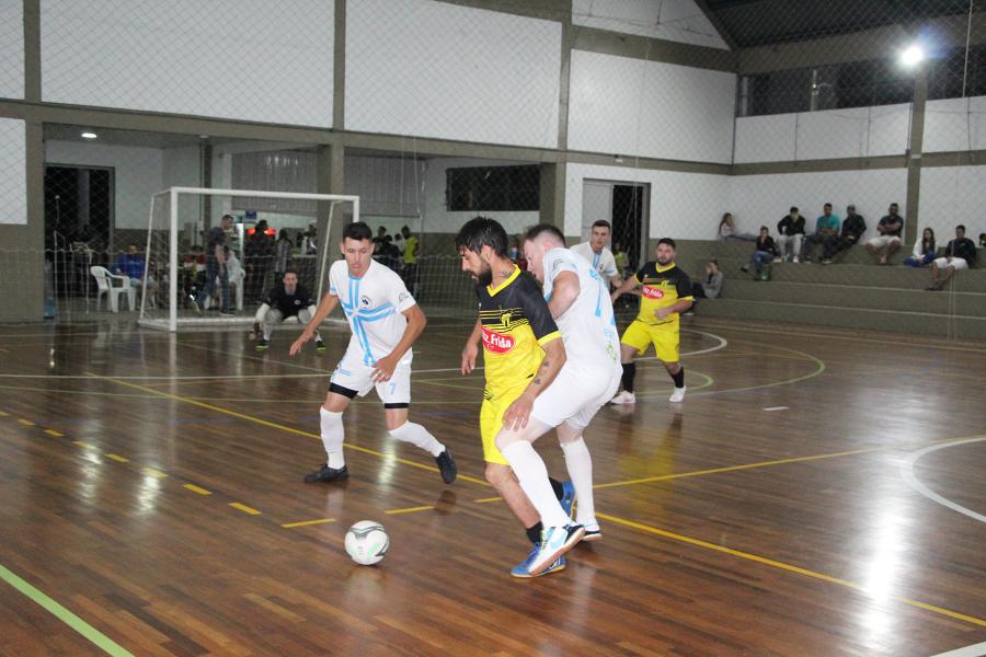Jogos aconteceram no Ginásio Arno Nienow