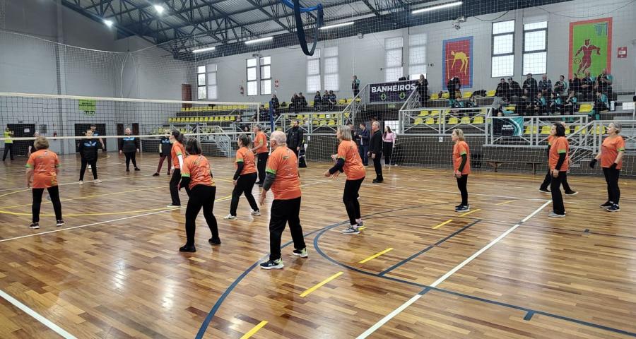Jogos aconteceram no Ginásio Municipal