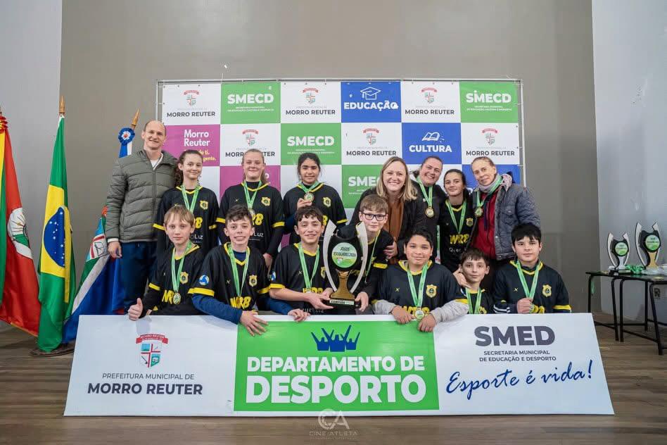 Jogos Escolares de Morro Reuter conhecem seus campeões no voleibol misto
