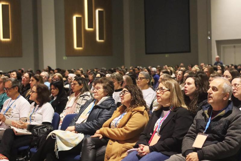 Jornada Diocesana de Catequistas reúne agentes de evangelização em dia de formação e espiritualidade