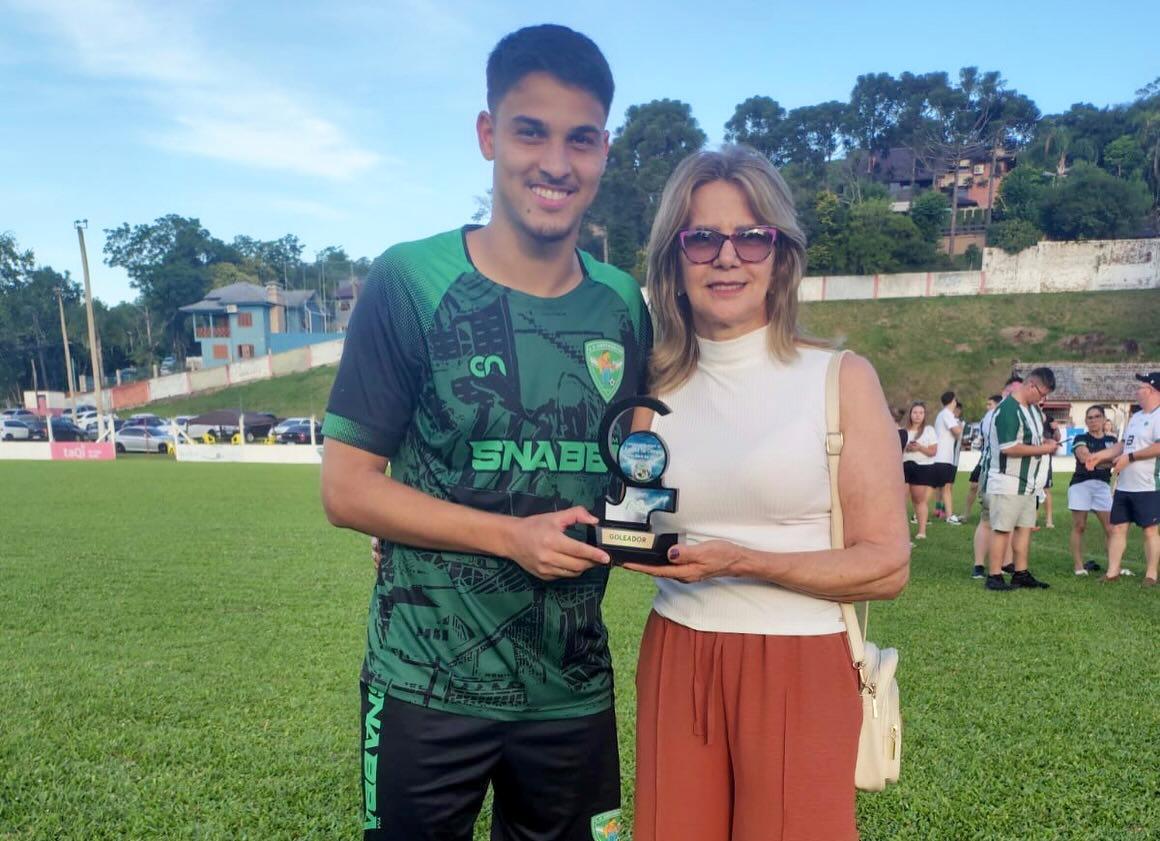 Kauê, artilheiro do Municipal de Campo