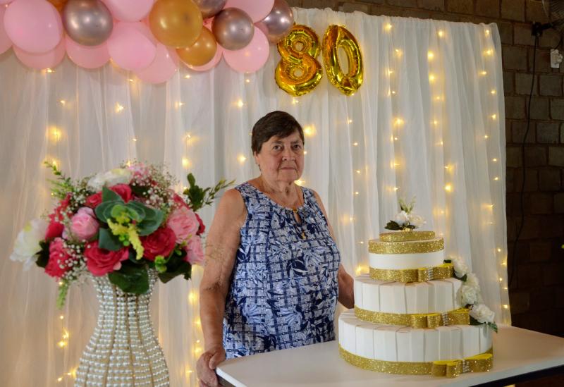 Licinia Maria Giehl comemorou seus 80 anos com festa domingo (19), no restaurante Rock’s Bar. O aniversário foi no dia 19/09