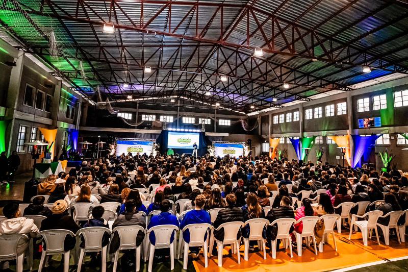 Mais de 31 mil estudantes participam de programas de educação da Sicredi Pioneira