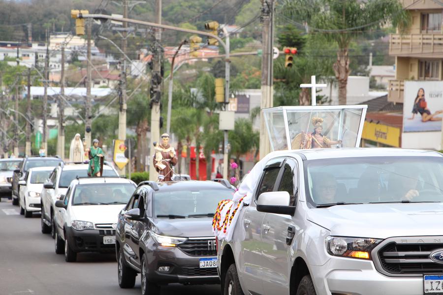 Manhã também teve carreata