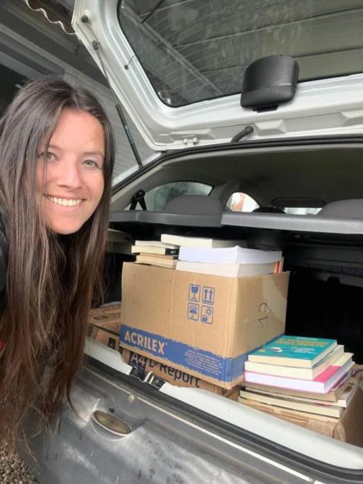 Milena Farias criou a ação de arrecadação de livros