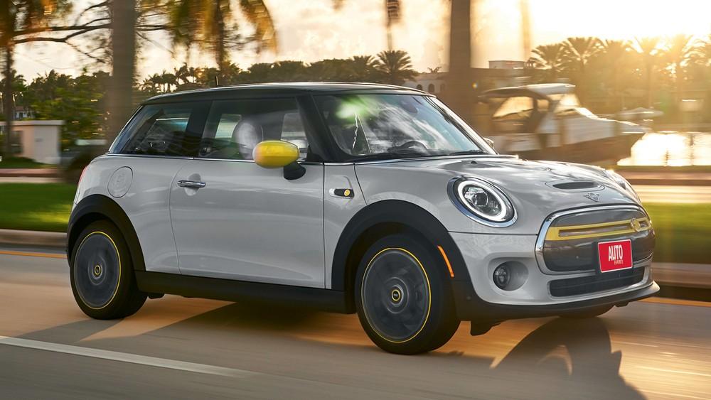Mini Cooper S E – R$ 239.990