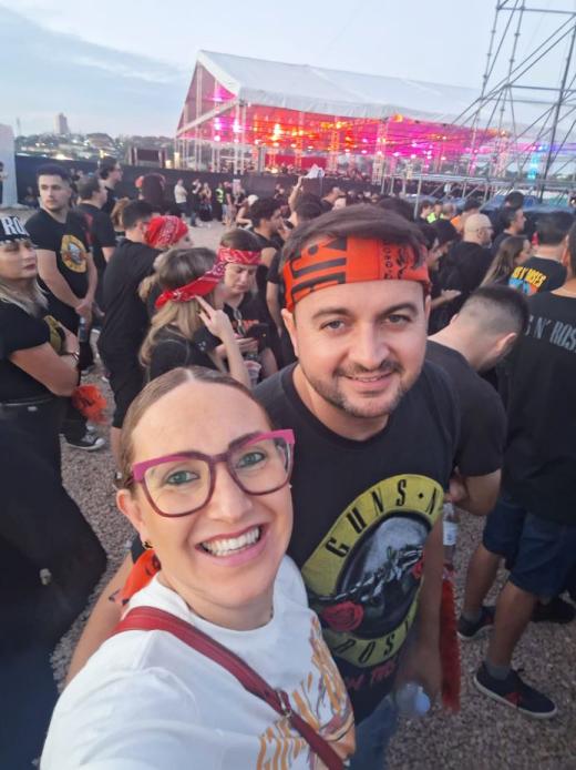 Miriam e Jerri no Guns