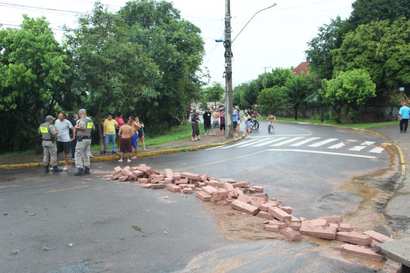 Ato ocorreu após chuvarada