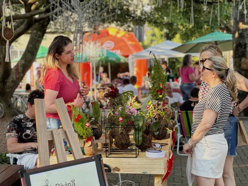 Feira de Natal segue neste sábado e domingo (Fotos: Divulgação / PMMR)