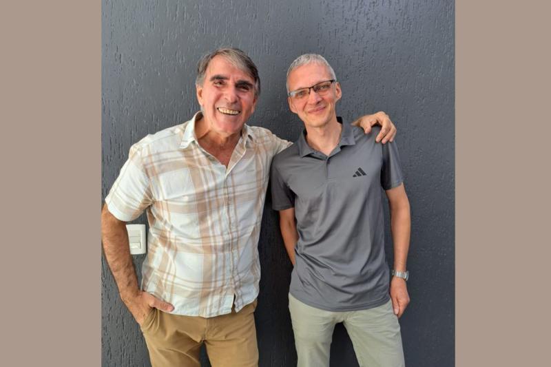 Editor Alan com Cornelius Peix no Jornal Dois Irmãos