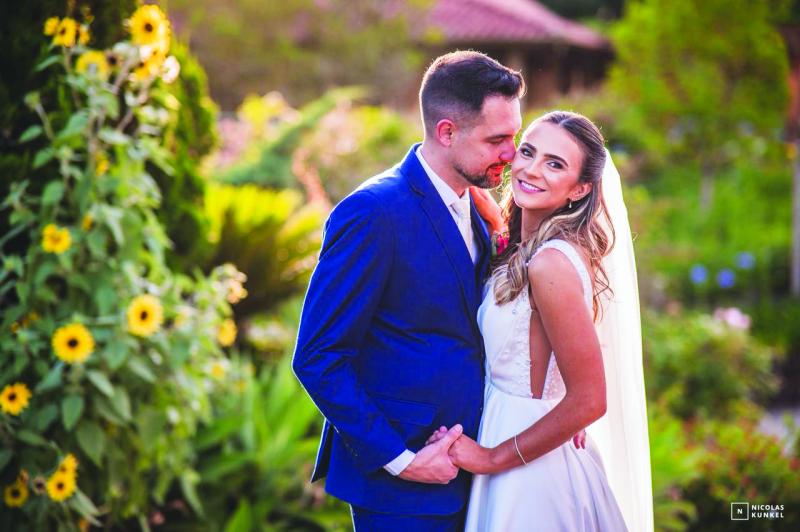 No dia 29 de novembro foi celebrado o casamento de Bárbara Adriana Stoffel e Anderson Loh Barth. Felicidades ao casal! (Foto: Nicolas Kunkel e Brenda Altenhofen)
