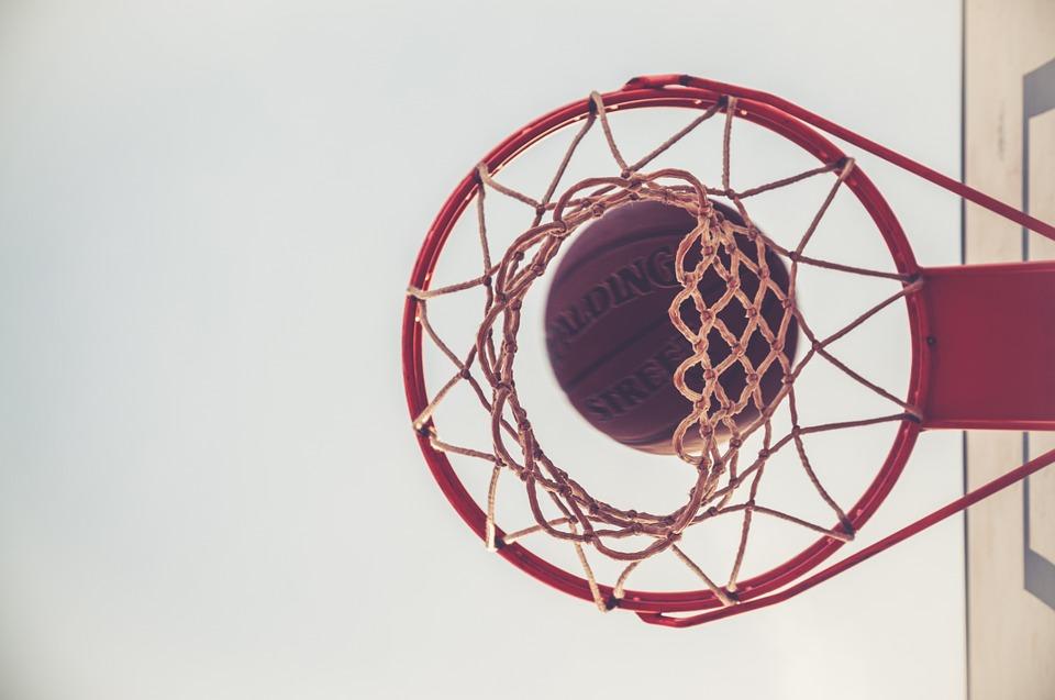 Basquete está sendo disputado nesta terça