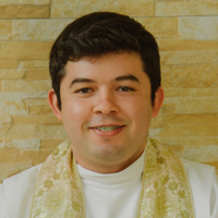 Padre Alexsandro Lemos da Silva, 30 anos, virá para Dois Irmãos