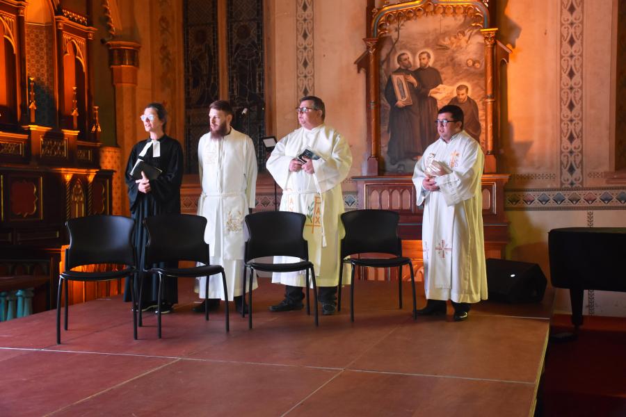 Padre e pastores celebraram o Culto Ecumênico