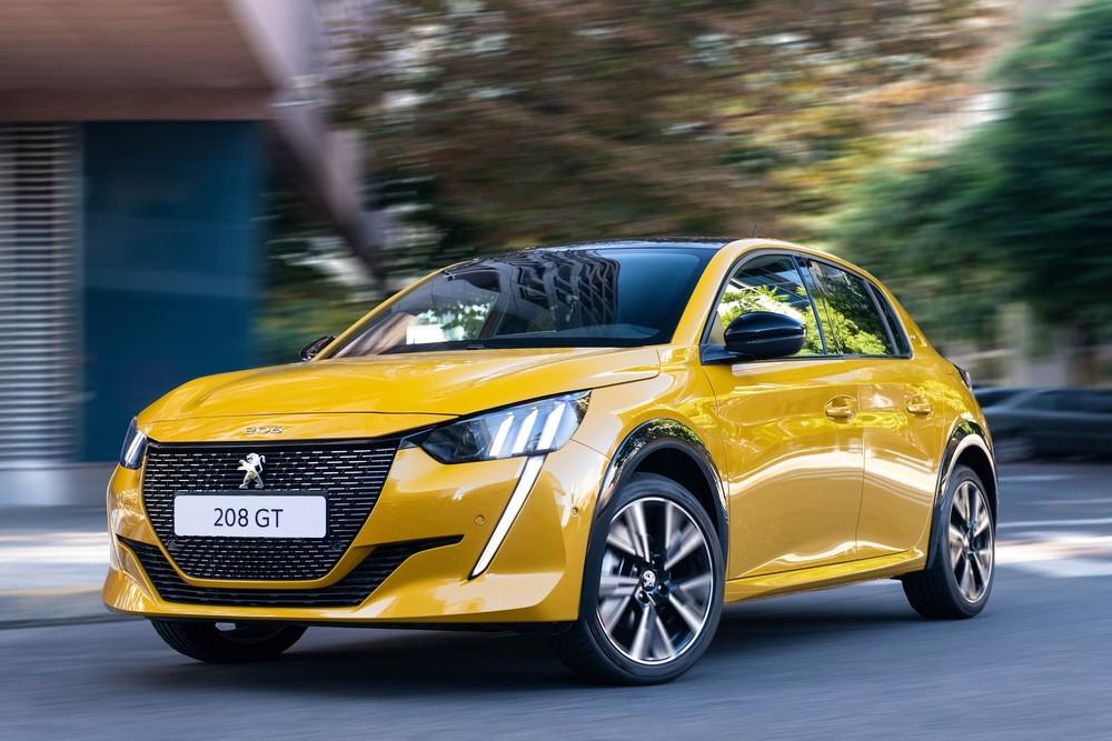 Peugeot e208 GT – R$ 244.990