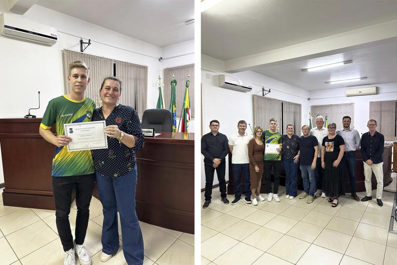Sandro com a vereadora Adélia e com os demais parlamentares (Fotos: Divulgação / Câmara)